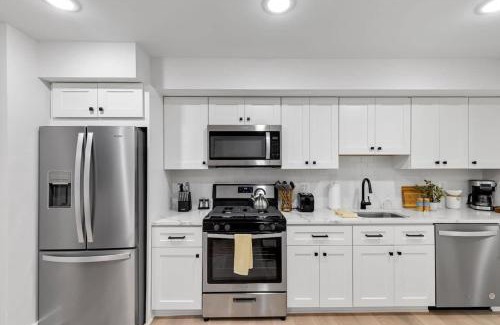 Trinidad Apartment | Excellent 2-BR Condo in Hip Area of DC