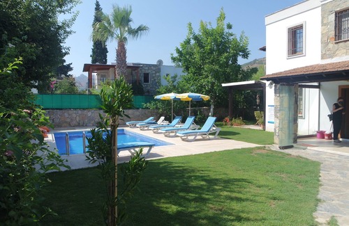 Yalikavak Villa | Excellent 3 Bedroom Private Villa With Private Swimming Pool And Private Garden.