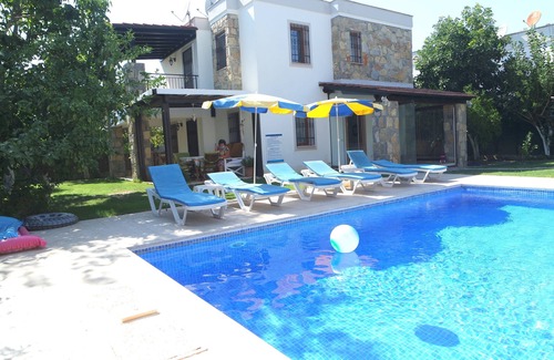 Yalikavak Villa | Excellent 3 Bedroom Private Villa With Private Swimming Pool And Private Garden.