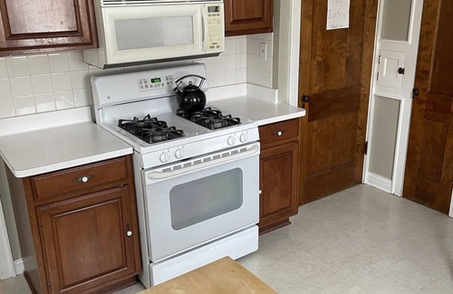 Wauwatosa House | Excellent 3bdr Tosa Home