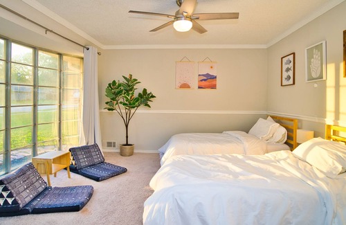 Garland House | EXCELLENT CUISINE area! Located in the heart of Garland.