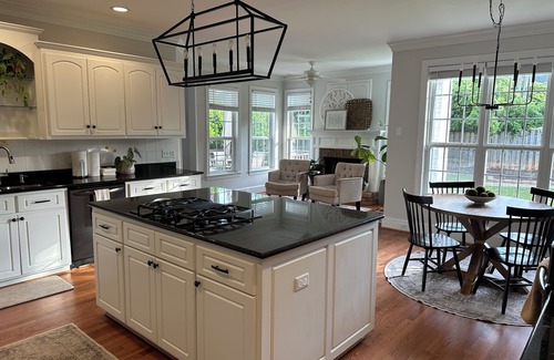 Martinez House | Excellent Masters Rental - 5 Miles from Course!