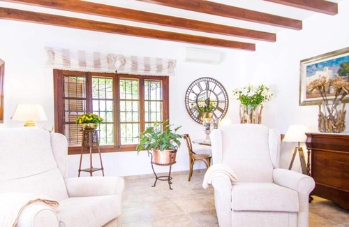 Esporles Villa | Excellentlty divided, stylish villa