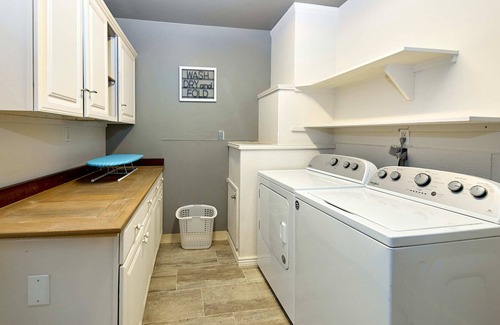 Jewell Heights - Hoffman Heights House | Exceptional 3 bed 2 bath entire home near Anschutz