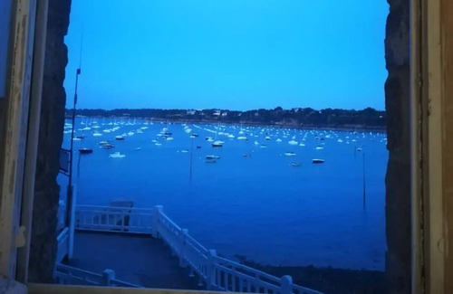 Dinard Apartment | Exceptional apartment with sea view, reminiscent of a luxury yacht.