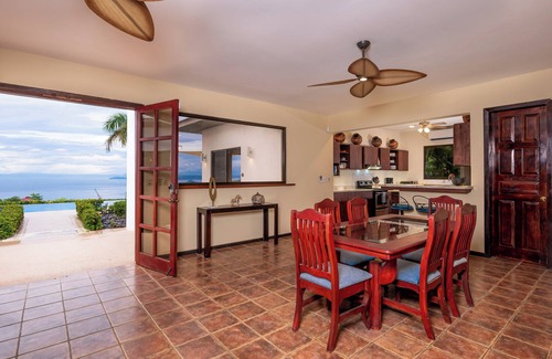 El Ocotal House | Exceptional 5-Bedroom Retreat in Ocotal: Unparalleled Views and Sunsets