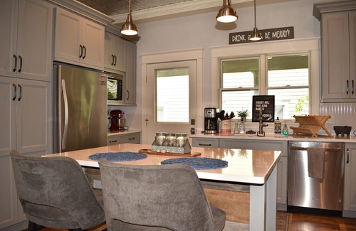Harbor Springs House | Exceptional Downtown Main Street, Harbor Springs