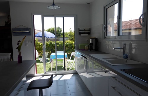 Andernos-les-Bains House | Exceptional villa close to the sea! Terrace, garden, city, forest