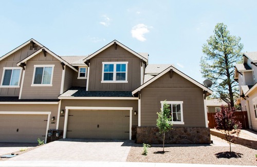 Flagstaff House | Exceptional Home in the Ponderosa Pines w/AC
