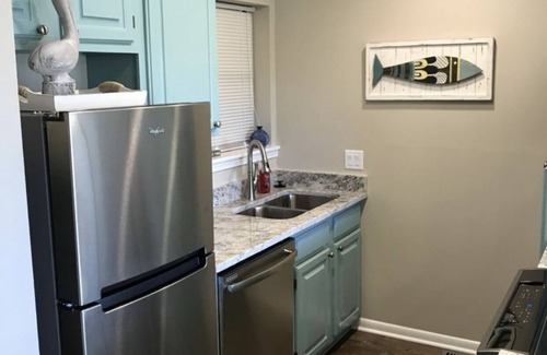 Hot Springs Condo | Exceptional Lakefront Sanctuary *Please check reviews - Most requested returns*