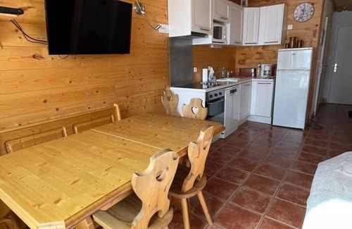 Villarembert Apartment | Exceptional location on the snow front in Corbier apartment 8 people