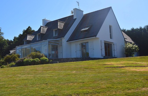 Poullan-sur-Mer Villa | EXCEPTIONAL SEA VIEW