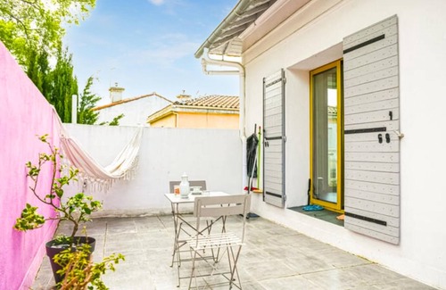 Mazargues House | Exceptionally beautiful vacation home with sunny terrace and pretty outdoor pool.
