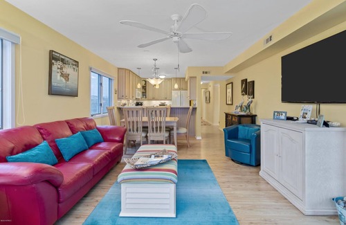 Pine Knoll Shores Condo | Exceptionally Clean 3Br/3Ba Oceanfront Condo in the Heart of the Crystal Coast