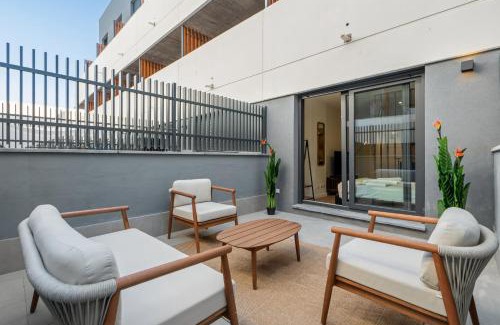 San Sebastian de los Reyes Apartment | Exclusivos apartamentos con terraza privada, piscina, gimnasio y coworking