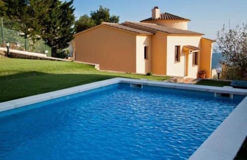 Tamariu House | Exclusiva Villa, Piscina Privada y Vistas al Mar