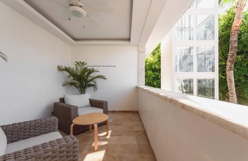 El Cortecito House | Exclusive 10BR Retreat – Rooftop, Chef + Daily Cleaning – 1min walk to Beach