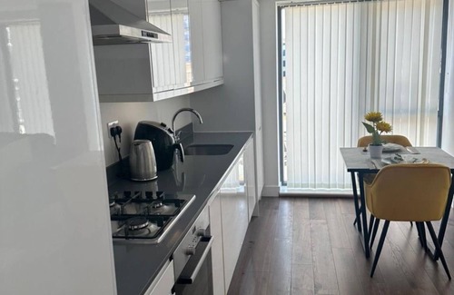 Woolwich Apartment | Exclusive 2 bedroom apartment