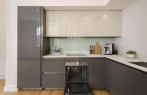 City of Westminster Apartment | Exclusive and peaceful home - up to 6 people