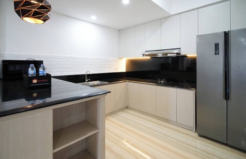Surabaya Apartment | Exclusive And Spacey 3Br At Grand Sungkono Lagoon Apartment
