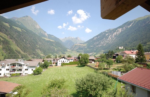 Matrei in Osttirol Apartment | Exclusive apartment in a wonderful complex in the heart of Matreis, for 8 + 2 people.