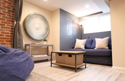 Bloomingdale Apartment | Exclusive Apt in Shaw