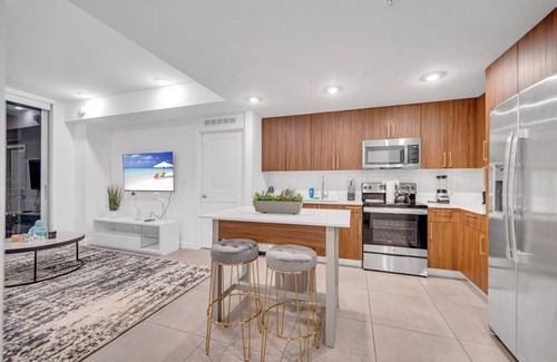 Overtown Apartment | Exclusive Condo in Downtown Miami W/Pool Views and Free Parking
