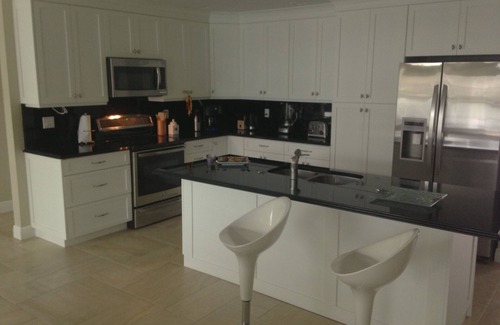 Capri Isle House | Exclusive Contemporary Style Home In Florida/Premium Waterfront Dreamhome
