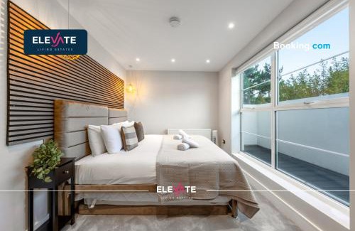 Barnhill Apartment | EXCLUSIVE DEALS l LAST-MINUTE ESCAPE l 1 X SUPER KING BED AND 3 SINGLE BEDS l WEMBLEY STADIUM LOCATION, FREE PARKING, SLEEPS 8 l Elevate Living Estates Short Lets & Serviced Apartments Wembley