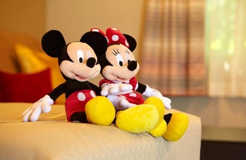 Anaheim Resort Hotel | Exclusive Disney Getaway! Steps from Downtown Disney & Theme Parks, Pool