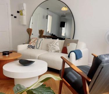 7th Arrondissement Apartment | Exclusive Flat By Luxuio - Nearby Eiffel Tower