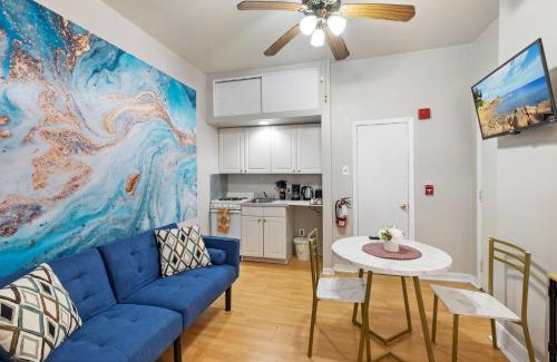 Gayborhood Apartment | Exclusive Flat In Center City