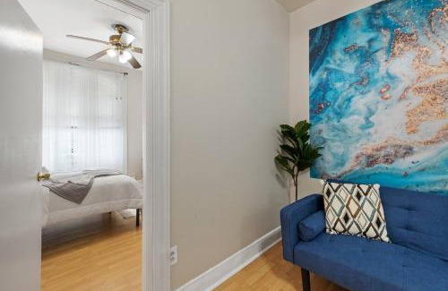 Gayborhood Apartment | Exclusive Flat In Center City