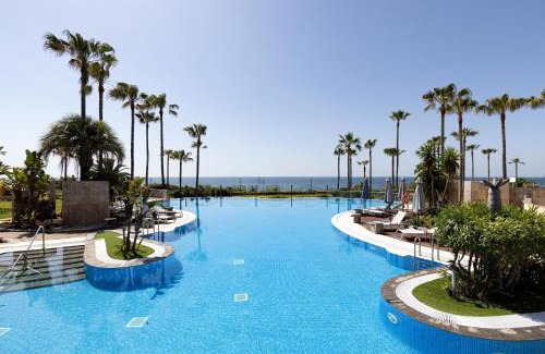 New Golden Mile House | Exclusive frontline beach penthouse