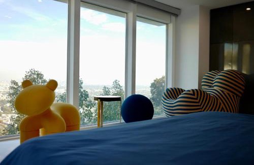 Hollywood Hills West House | Exclusive Hillside Hideaway-Private Room