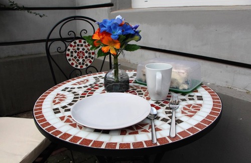 Moabit Apartment | Exclusive holiday apartment in Berlin's old building with private terrace