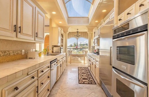 Whittier House | Exclusive Los Angeles View Villa