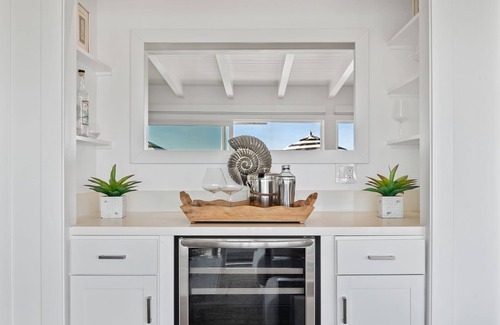Montecito House | Exclusive Luxury Beachfront Home With Two Separate Units