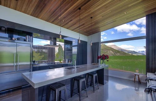 Arrow Junction House | Exclusive modern private retreat by MajorDomo - 3 bedroom home