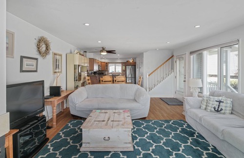 Southend House | EXCLUSIVE OCEANFRONT LUXURY PRIVATE RESIDENCE
