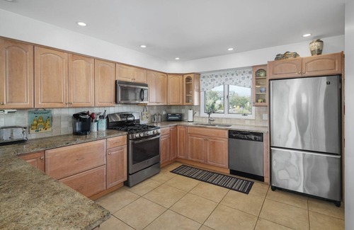 Southend House | EXCLUSIVE OCEANFRONT LUXURY PRIVATE RESIDENCE
