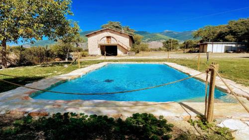 Poreta House | Exclusive Pool-open All Year-spoleto Biofarm-slps 8-village shops, bar1 km 5