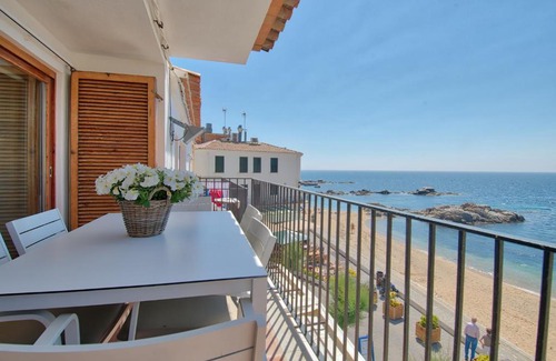 Calella de Palafrugell Apartment | Exclusive Position Front Line Apartments Calau