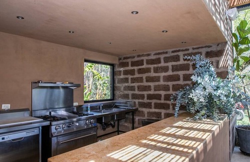 El Santuario Villa | Exclusive Ranch 4BR with Pool by Tasman