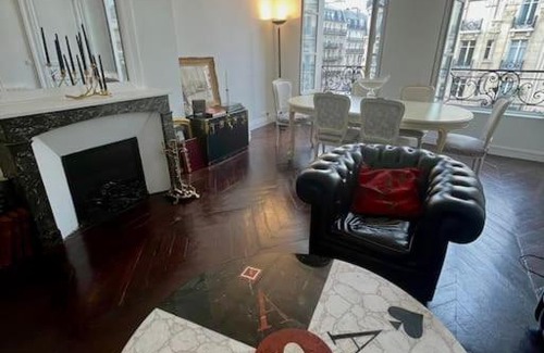 6th Arrondissement Apartment | Exclusive Suite Parisian Palace