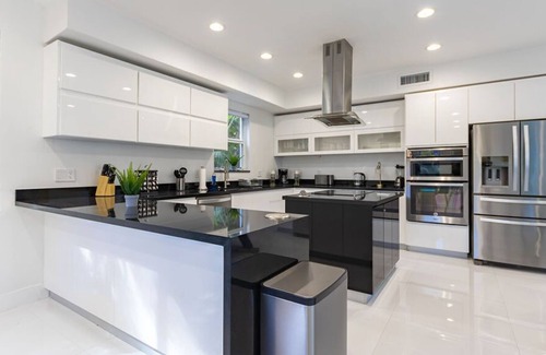 South Lake Villa | Exclusive Top Notch 2-StoryVilla | Cool Terrace w/Grill+Billiards