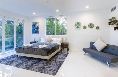 South Lake Villa | Exclusive Top Notch 2-StoryVilla | Cool Terrace w/Grill+Billiards
