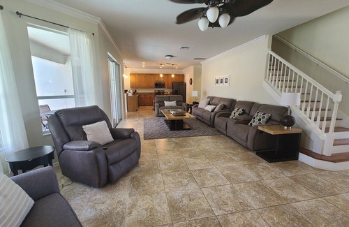 Yacht Club Villa | Exclusive villa 5,200 SF,7BR,pool/central loc./5min. Beach/boat 3 min Gulf