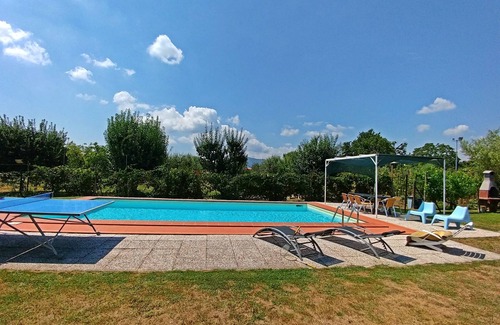 Marlia Villa | Exclusive villa, huge swimming pool and flowered garden with bbq. Free WiFi + AC