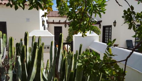 San Miguel de Abona Villa | Exclusively located Golf Villa with heated pool